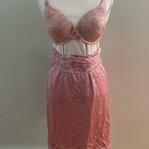 Victoria's Secret  Pink Floral Bra  Body by Victoria 38C